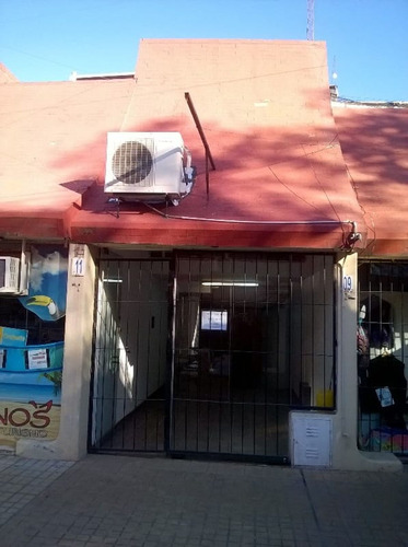 Imagen 1 de 5 de Local Comercial En Venta, Av. Las Heras, Mendoza 