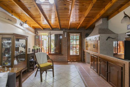 Duplex En Venta 4 Ambientes! Independiente