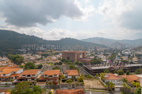 Apartamento En Venta En La Tahona Penthouse Ph Terraza Pozo De Agua Parrillera Vista Panoramica Angela Tochon Apartamentos Caracas