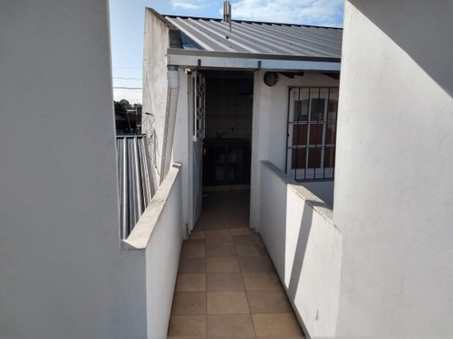 Ph En Alquiler Quilmes Oeste 2 Habitaciones Y Patio