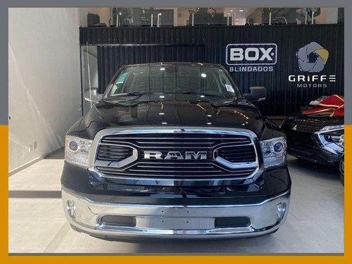 RAM Classic 5.7 V8 LARAMIE CD 4X4