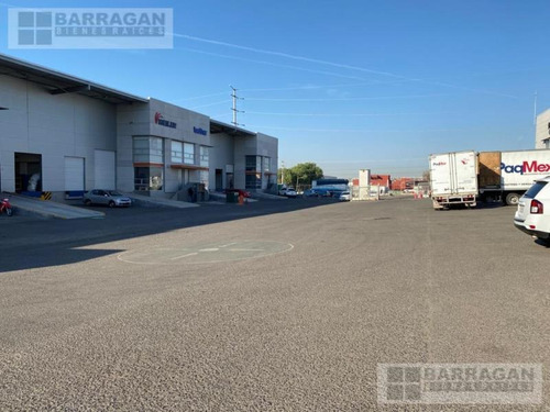 Imagen 1 de 2 de Bodega Comercial En Renta Industrial Jurica