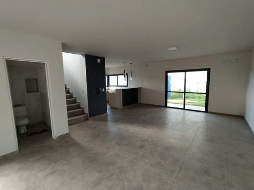 Imagen 4 de 14 de Duplex En Venta 3 Dormitorios Housing Nuevo Poeta Lugones