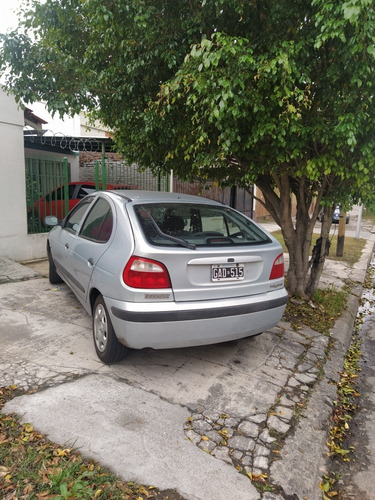 Imagen 4 de 5 de Renault Megane 1.6 Bic Pack Plus 2007