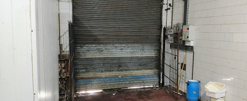 Importante Local Comercial Con Vivienda Y Depósito En Esquina