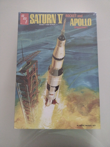 Saturn V Rocket And Apollo Spacecraft 1/200 Amt 1774/12