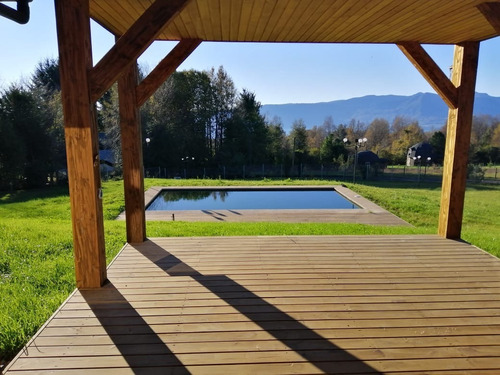 Soñada Parcela Con Casa Madera Nativa Y Piedra En Pucón