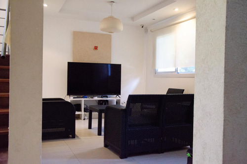 Venta De Casa En Barrio Cerrado El Resuello, Moreno
