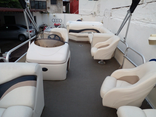 Pontoon 2006