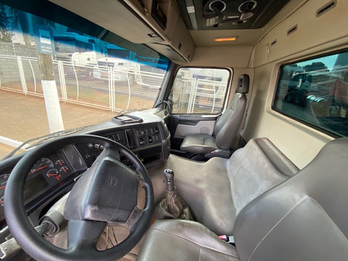 Imagem 4 de 9 de Volvo Fm 420 6x4