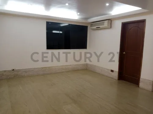 Casa -quinta En El Paraiso
