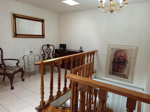 Casa En Venta En Colonia Bulevares 1a. Sección, Aguascalientes, Aguascalientes