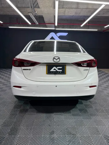 Mazda 3 2.0 Prime