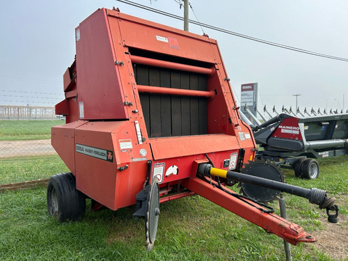 Rotoenfardadora Massey Ferguson/ Hesston 565a