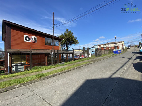 Oficinas Con Amplio Sitio Esquina De 822 M2 Cerca Del Centro