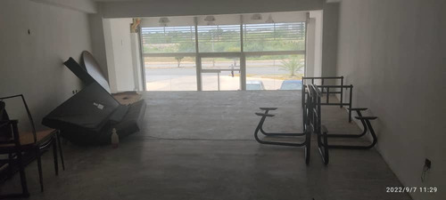 Imagen 12 de 16 de Exclusivo Local A Estrenar Centro Comercial Terranova Plaza