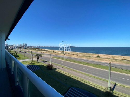 Imagen 12 de 29 de Encantador Departamento Primera Linea De Playa Mansa!! Consulte