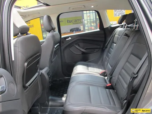 Ford Escape TITANIUM 4X4 2000CC AT AA
