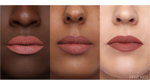 Huda - Batom Power Bullet Matte Cor First Kiss