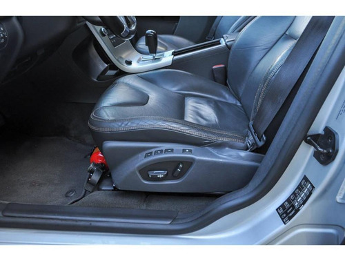 Imagem 10 de 15 de Volvo Xc60 3.0 T6 Top Awd At