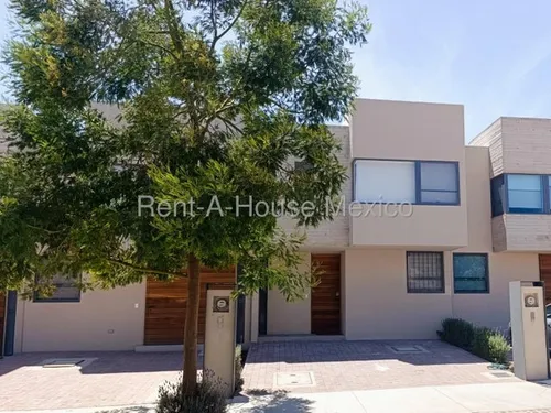 Zákia, Renta - Casa Con Cuarto De Tv, 3 Recámaras, Amenidades