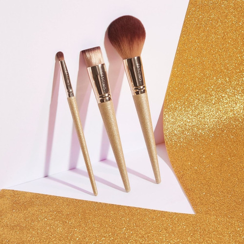 Imagen 3 de 5 de Set 3 Brochas Y Pinceles De Maquillaje Crueltyfree Fascino