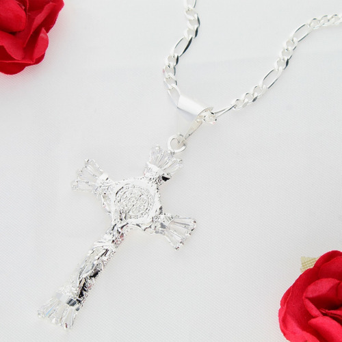 Cruz De San Benito De Plata Con Circonia Y Cadena + Color Plateado
