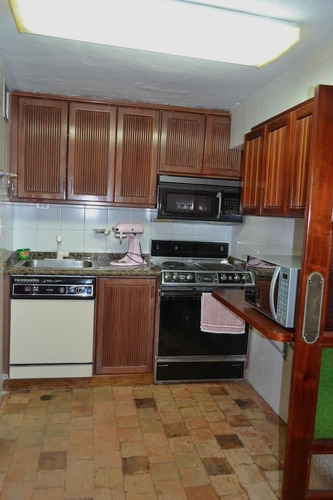 Imagen 10 de 26 de Casa En Venta 22-4134 En Cumbres De Curumo 04120104330