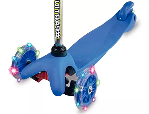 Brinquedo De Crianças Patinete Azul De Carros De Corrida em