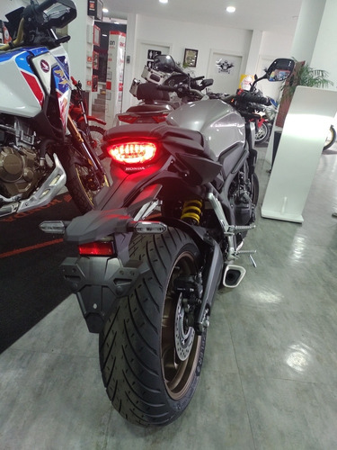 Imagem 3 de 11 de Honda Cb 650r 2021