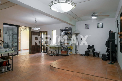 Imagen 2 de 14 de Las Clavellinas Calle Cerrada Vende Yackeline Tovar 04145831984 Codigo 131061