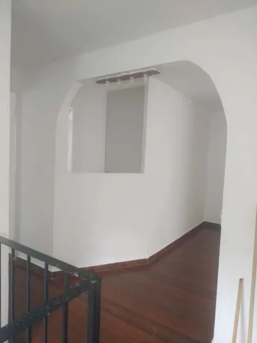 Casa Muy Amplia Ya Que Son Dos Unidas Por Dentro.