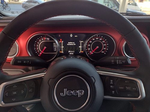 Imagen 11 de 15 de Jeep Gladiator Rubicon 3,6l 4x4 At8 Fisica My21 Lop