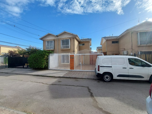 Casa Remodelada En Pasaje Cerrado