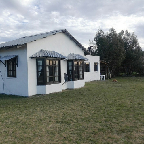 Casa 3 Dormitorios,2baños,fte Sierras 3 Cuadras Playa