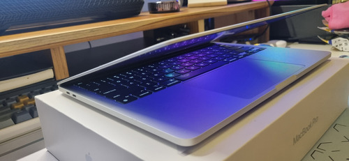 Macbook Pro 13 Chip M2 2022 (Usado)