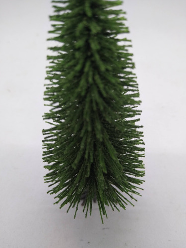 Imagen 7 de 10 de Nico 4 Pinos Plasticos 10 Cms De Alto Noch Ho (arv 37)