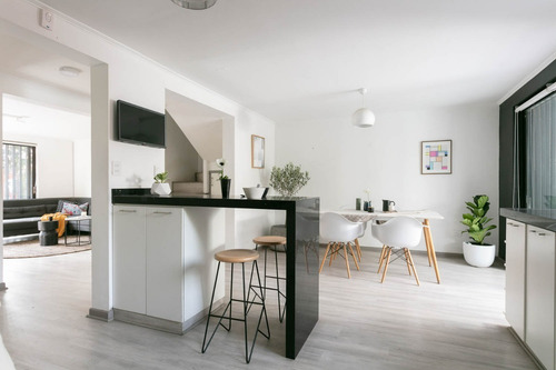 Linda Casa Pareada Alto Las Condes Remodelada (mardoñal)