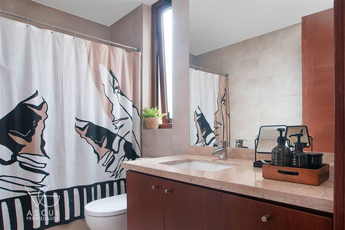 Departamento En Venta De 4 Dorm. En Las Condes
