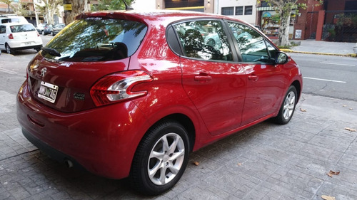 Peugeot 208 Allure Touchcreen 1.5l 5ptas Excelente Estado!!!