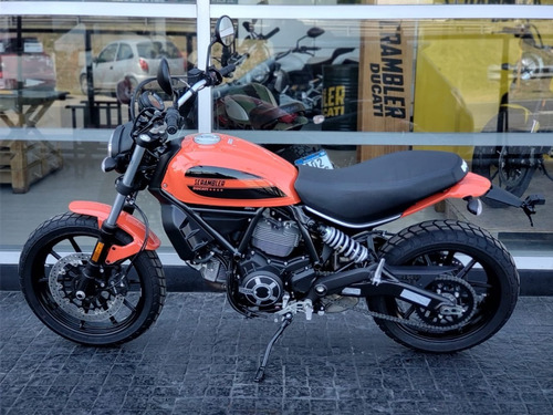 Imagen 2 de 25 de Ducati Scrambler Sixty2 - No Triumph, No Royal Enfield! Gf