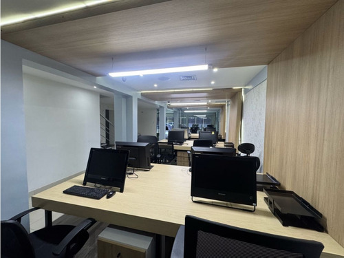 Se Alquila Casa Acondicionada Para Oficina 1006m2 Chuao 3597