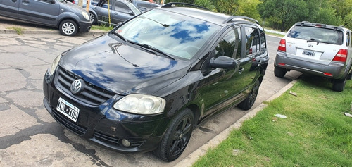 Volkswagen Suran 1.6 I Highline 90d 2009