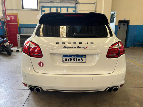 Porsche Cayenne 4.8 V8 Turbo S 5p