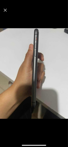 iPhone 11 Con Turbo Cargador. (Usado)