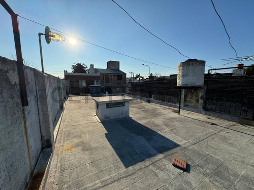 Venta Casa 3 Ambientes Con Galpón
