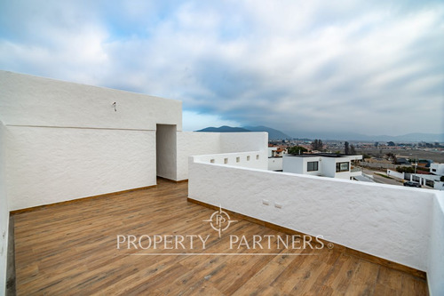 Casa Nueva Y Exclusiva En Sector Peñuelas