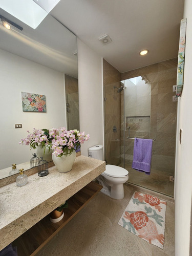 Hermosa Casa En Zibata, Master Suite, C.222 M2 Materiales Premium !