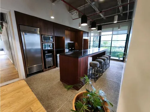 Oficina Amoblada Arriendo De 1.306m2 En Medellín Poblado