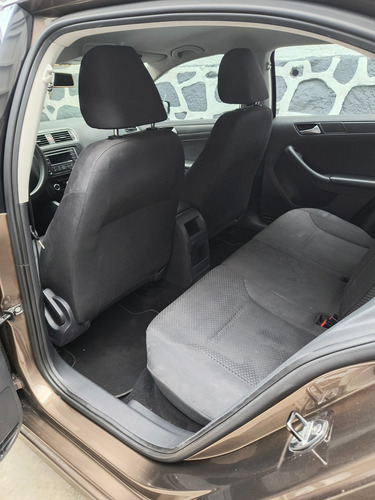 Volkswagen Jetta 2.5 Style Active Mt